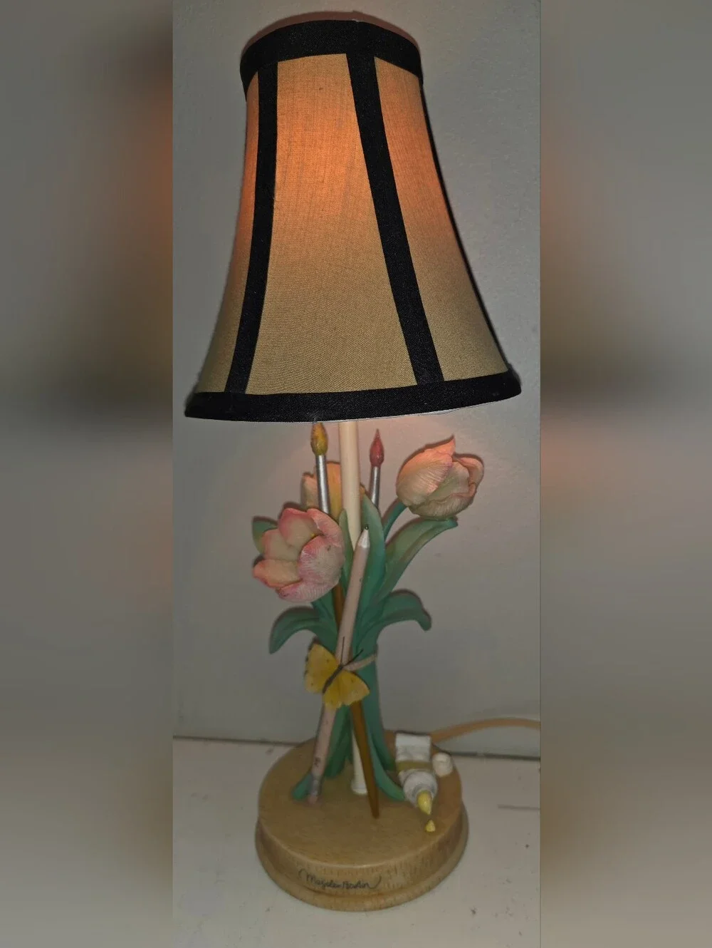 Vintage Artist Marjolein Bastin Nature's Sketchbook  Floral Tulip Table Lamp